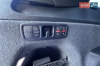 Позашляховик / Кросовер Audi Q7 2016 в 