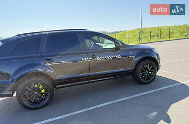 Позашляховик / Кросовер Audi Q7 2015 в 