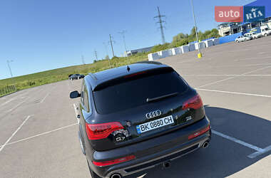 Позашляховик / Кросовер Audi Q7 2015 в 