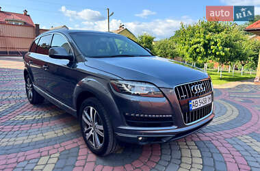 Позашляховик / Кросовер Audi Q7 2015 в 