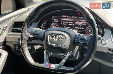 Внедорожник / Кроссовер Audi Q7 2015 в 