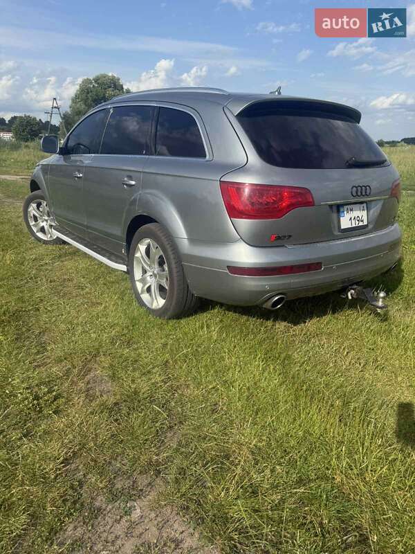 Внедорожник / Кроссовер Audi Q7 2008 в Радомышле