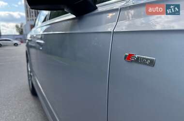 Внедорожник / Кроссовер Audi Q7 2015 в 