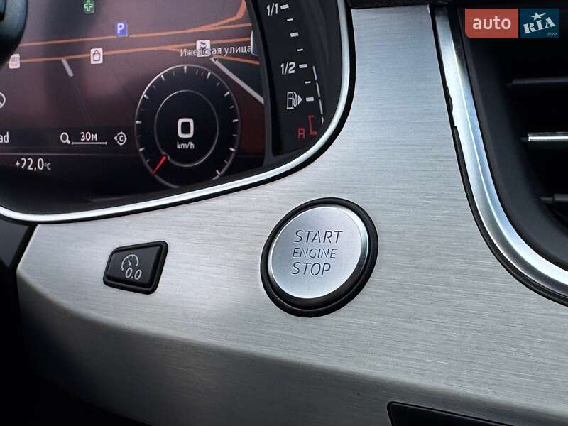 Позашляховик / Кросовер Audi Q7 2015 в Києві
