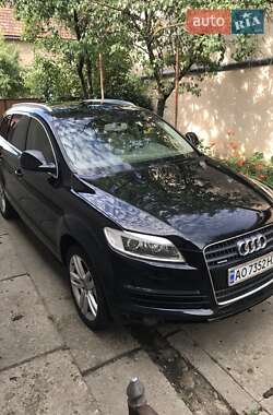 Внедорожник / Кроссовер Audi Q7 2007 в 