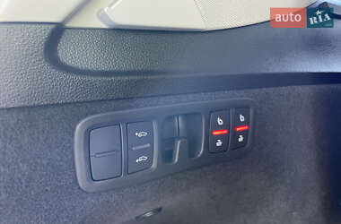 Внедорожник / Кроссовер Audi Q7 2020 в 