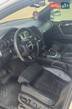 Внедорожник / Кроссовер Audi Q7 2006 в 