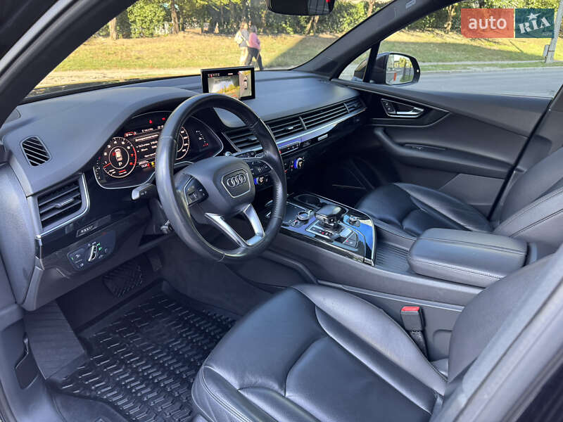 Внедорожник / Кроссовер Audi Q7 2016 в Запорожье