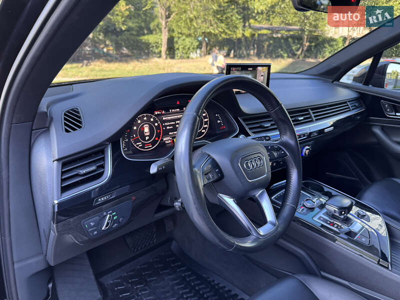 Внедорожник / Кроссовер Audi Q7 2016 в Запорожье