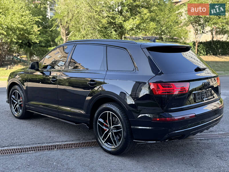 Внедорожник / Кроссовер Audi Q7 2016 в Запорожье