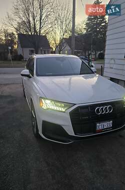 Внедорожник / Кроссовер Audi Q7 2021 в 