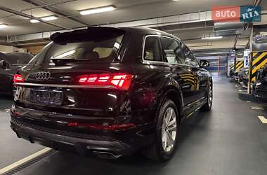 Внедорожник / Кроссовер Audi Q7 2024 в 