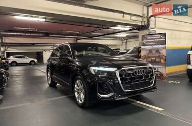 Внедорожник / Кроссовер Audi Q7 2024 в 