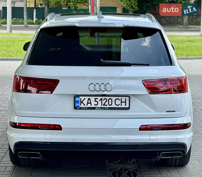 Внедорожник / Кроссовер Audi Q7 2016 в Житомире