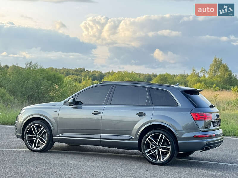 Внедорожник / Кроссовер Audi Q7 2017 в Ковеле