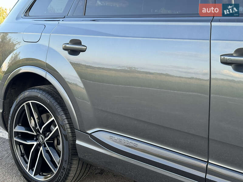 Внедорожник / Кроссовер Audi Q7 2017 в Ковеле