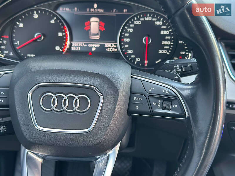 Внедорожник / Кроссовер Audi Q7 2015 в Днепре