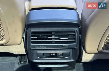 Внедорожник / Кроссовер Audi Q7 2021 в 