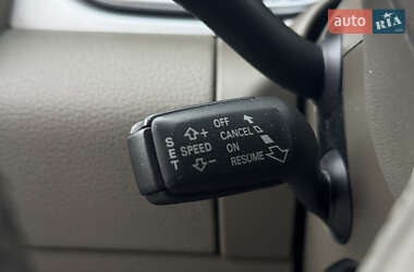Внедорожник / Кроссовер Audi Q7 2013 в 