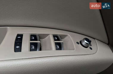 Внедорожник / Кроссовер Audi Q7 2013 в 