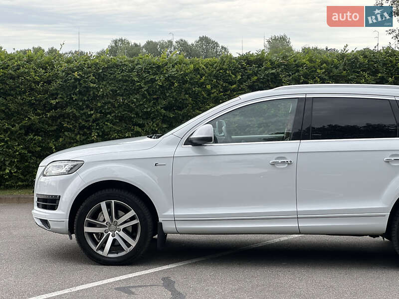 Внедорожник / Кроссовер Audi Q7 2014 в Киеве