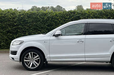 Внедорожник / Кроссовер Audi Q7 2014 в 