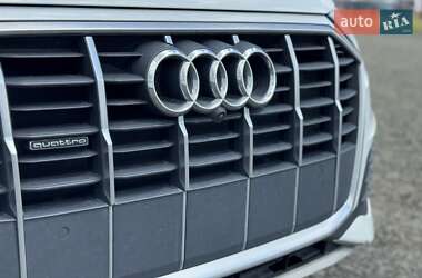 Внедорожник / Кроссовер Audi Q7 2021 в 