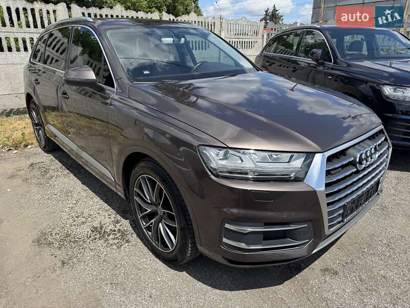 Внедорожник / Кроссовер Audi Q7 2015 в Тернополе