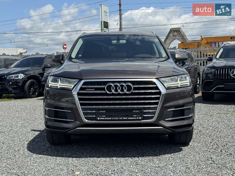 Внедорожник / Кроссовер Audi Q7 2015 в Тернополе