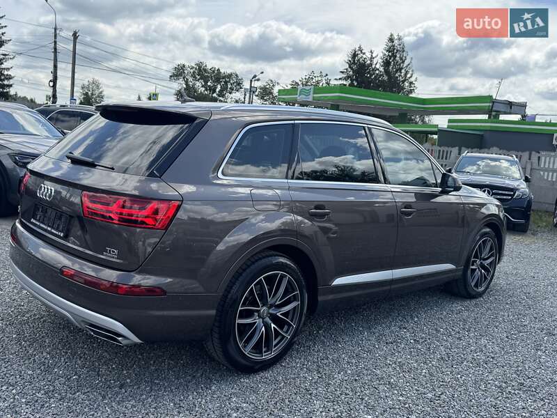 Внедорожник / Кроссовер Audi Q7 2015 в Тернополе