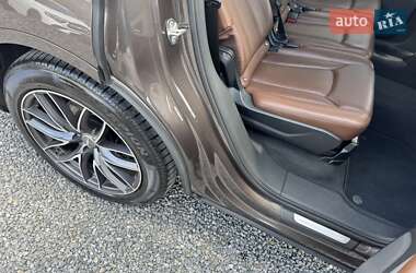 Внедорожник / Кроссовер Audi Q7 2015 в 