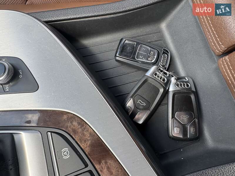 Внедорожник / Кроссовер Audi Q7 2015 в Тернополе