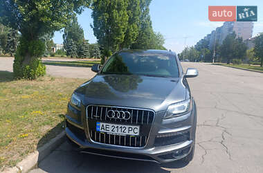 Внедорожник / Кроссовер Audi Q7 2015 в 