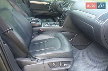 Внедорожник / Кроссовер Audi Q7 2015 в 