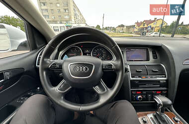 Внедорожник / Кроссовер Audi Q7 2012 в 