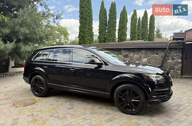 Внедорожник / Кроссовер Audi Q7 2010 в 
