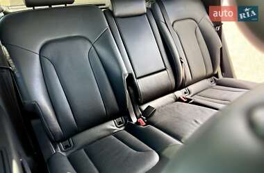 Внедорожник / Кроссовер Audi Q7 2012 в 