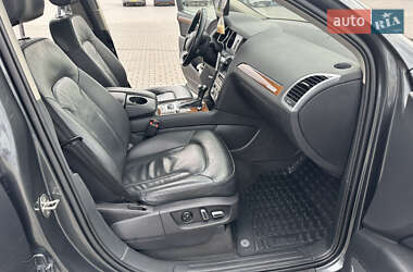 Внедорожник / Кроссовер Audi Q7 2015 в 