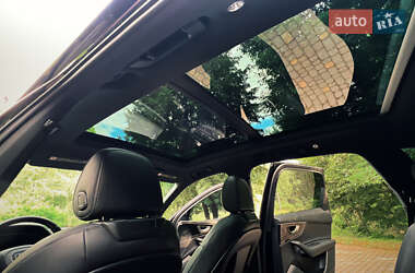 Внедорожник / Кроссовер Audi Q7 2016 в 