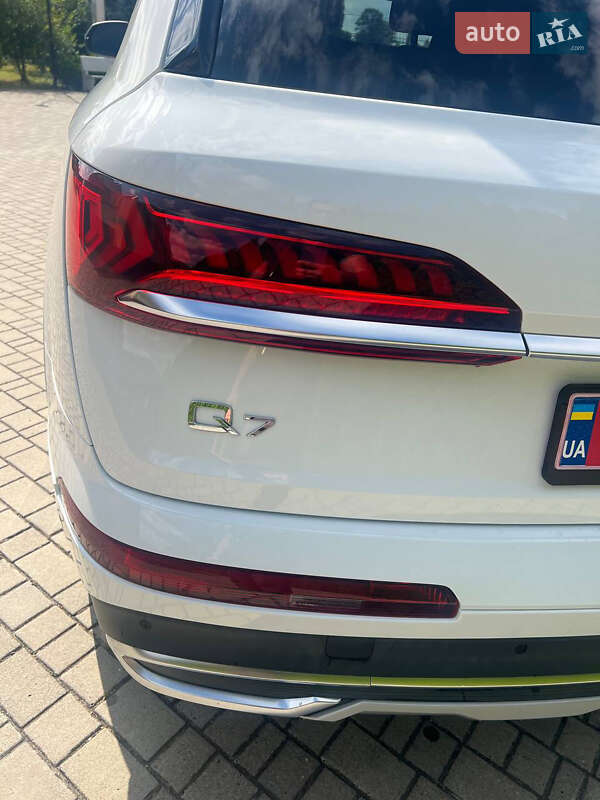 Внедорожник / Кроссовер Audi Q7 2020 в Львове