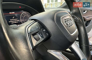 Позашляховик / Кросовер Audi Q7 2016 в 