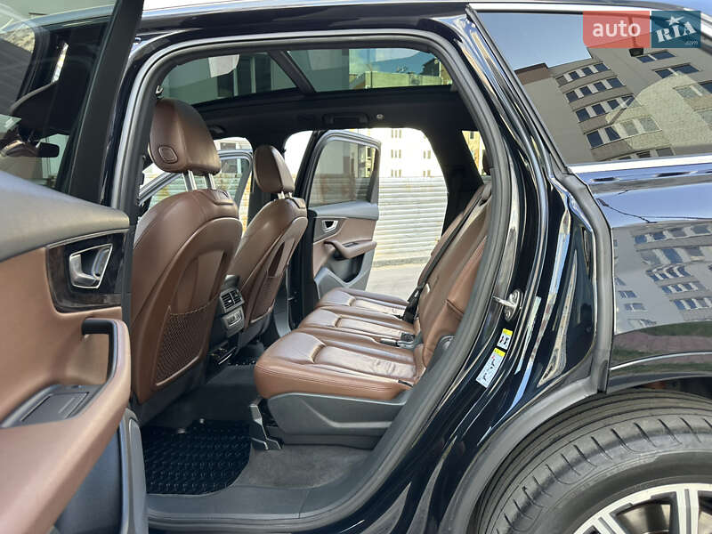 Внедорожник / Кроссовер Audi Q7 2016 в Виннице