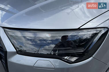Внедорожник / Кроссовер Audi Q7 2022 в 