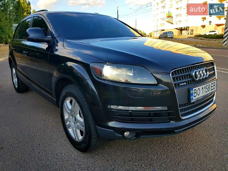 Внедорожник / Кроссовер Audi Q7 2007 в 