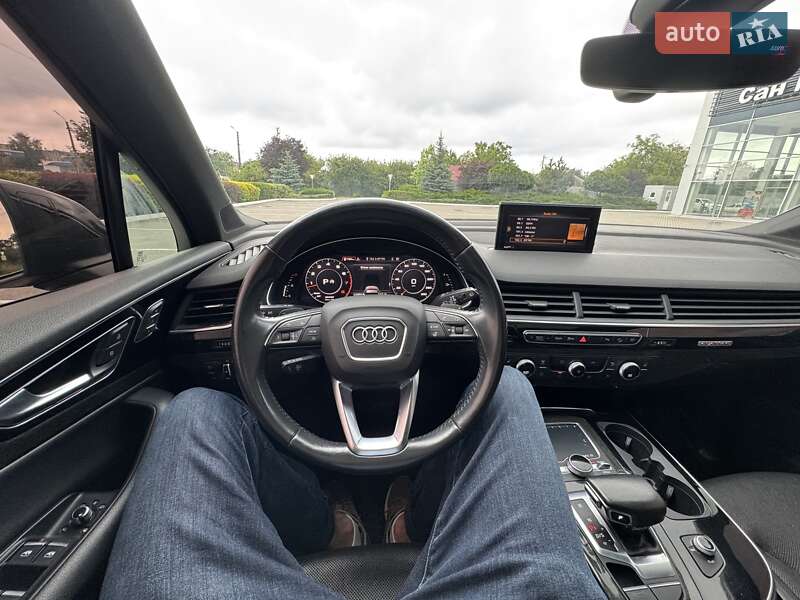 Внедорожник / Кроссовер Audi Q7 2017 в Киеве