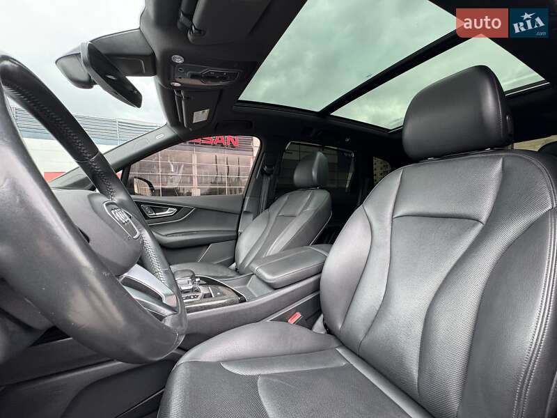 Позашляховик / Кросовер Audi Q7 2017 в Києві
