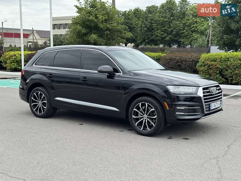 Внедорожник / Кроссовер Audi Q7 2017 в Киеве