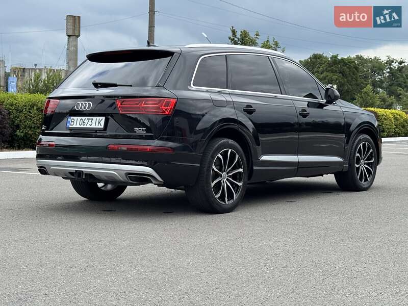 Внедорожник / Кроссовер Audi Q7 2017 в Киеве