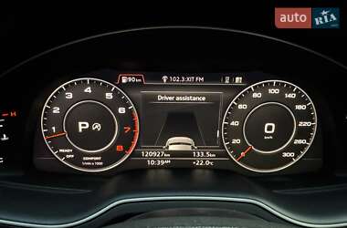 Позашляховик / Кросовер Audi Q7 2017 в 