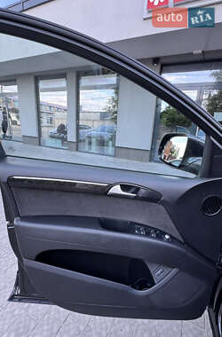 Внедорожник / Кроссовер Audi Q7 2014 в 
